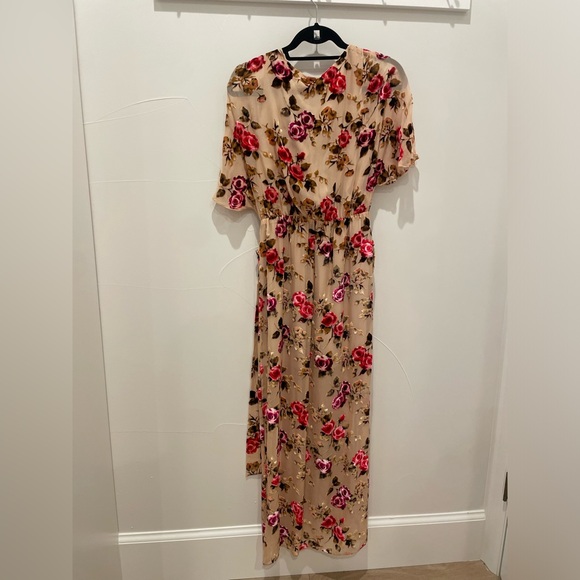NWT- Alice + Olivia floral wrap dress - Picture 8 of 16